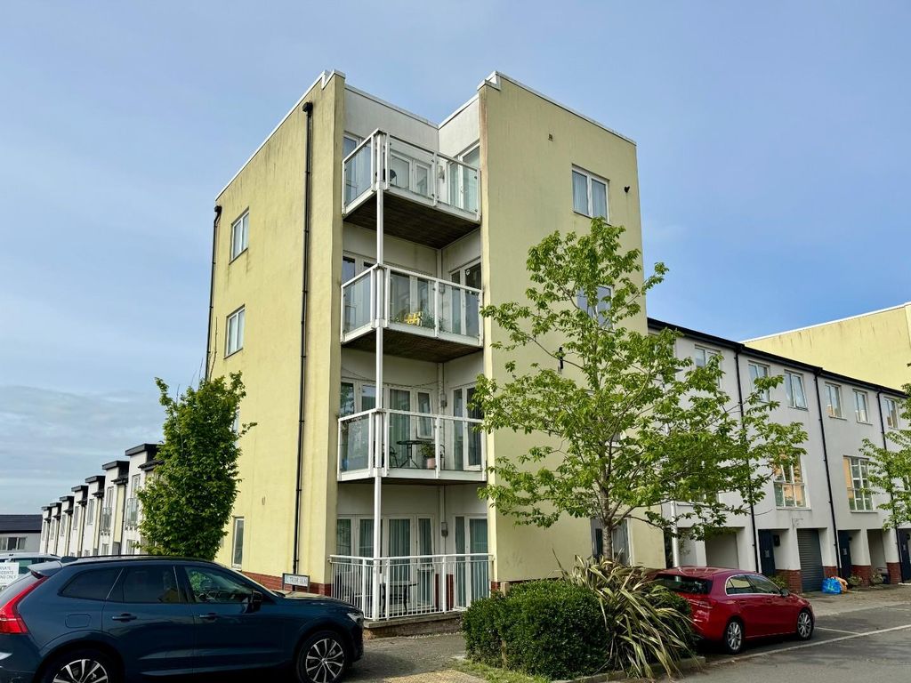 2 bed flat for sale in Trem Elai, Penarth CF64, £180,000 Zoopla
