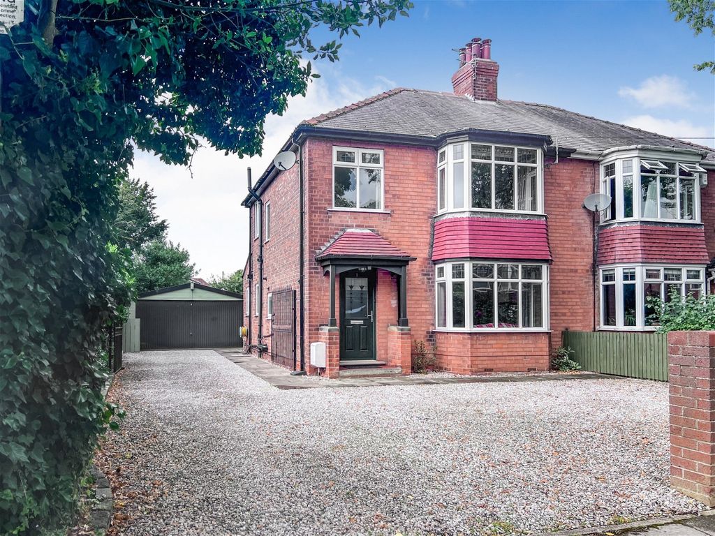 3 bed semidetached house for sale in Kingtree Avenue, Hull, East