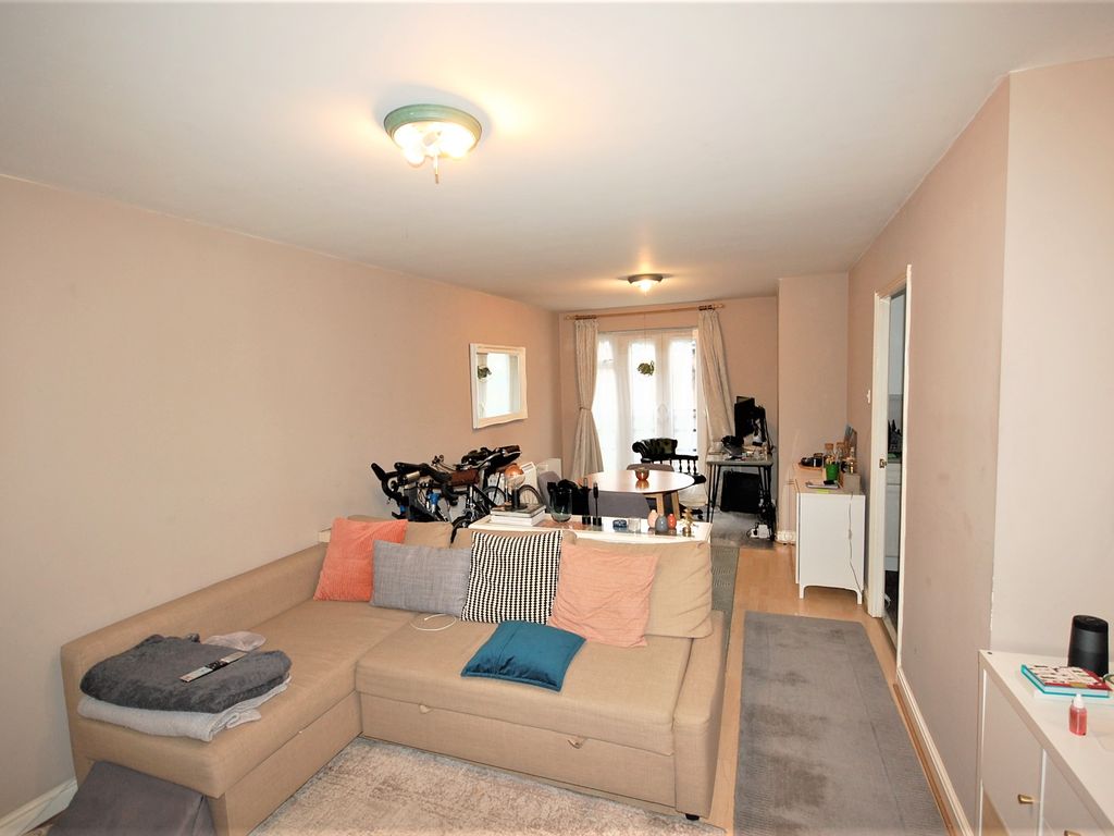 Glaisher Street, London SE8  