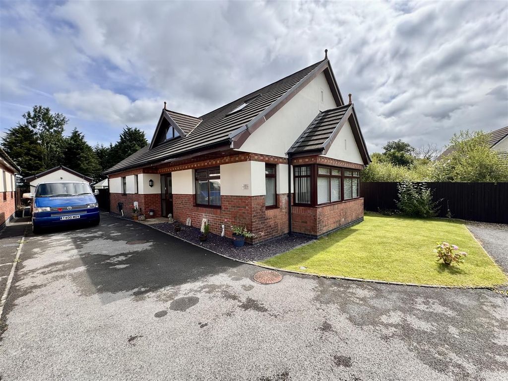 4 bed detached house for sale in Yr Hafod, Saron, Ammanford SA18, £395,000 Zoopla