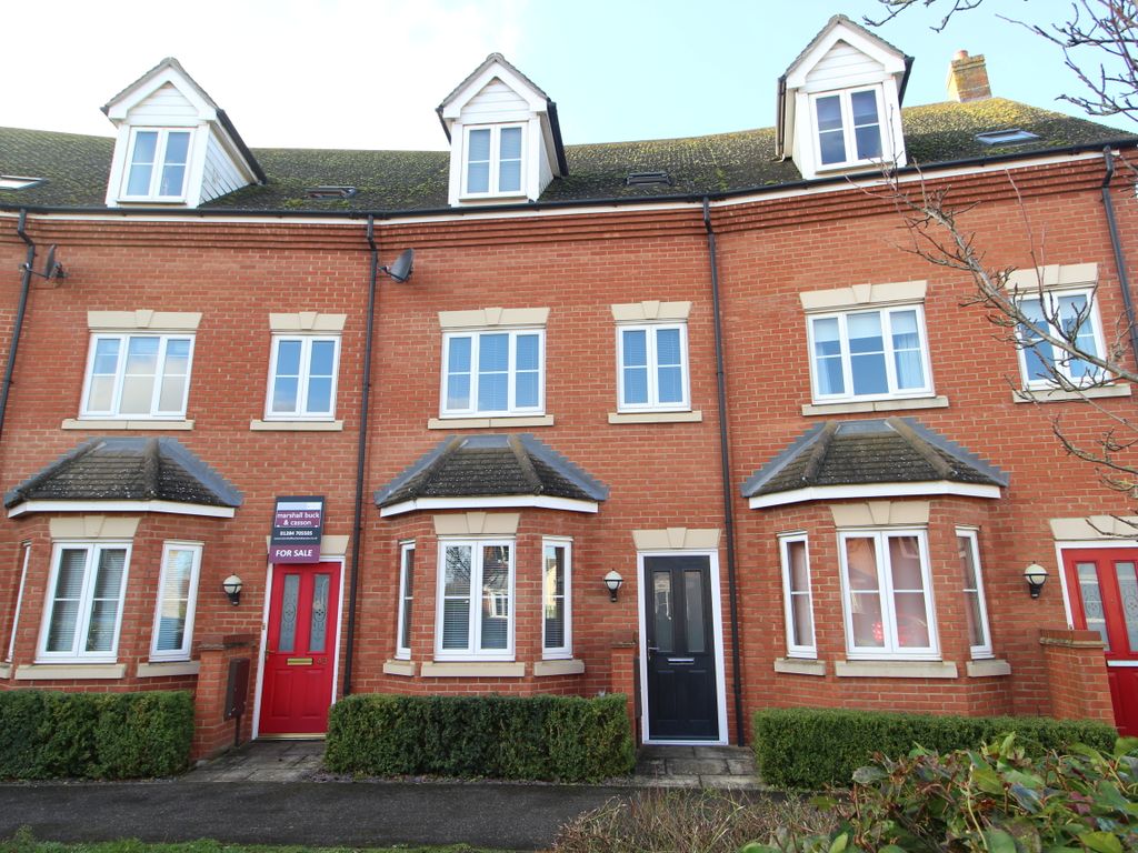 3 bed town house for sale in Turnstone Drive, Bury St. Edmunds IP32, £325,000 Zoopla