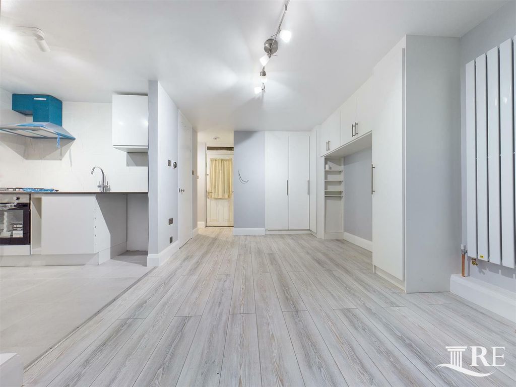 Studio to rent in Slough Lane, London NW9 Zoopla