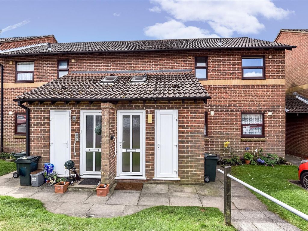 1 bed flat for sale in Cherwell Close, Croxley Green, Rickmansworth WD3