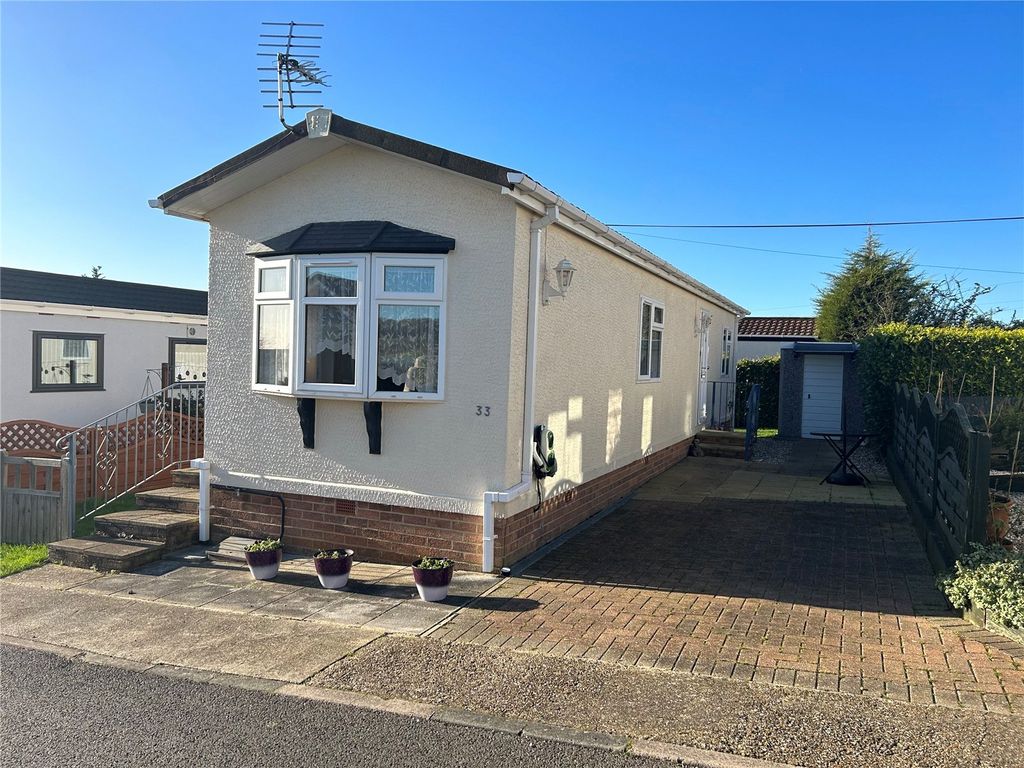 2 bed property for sale in East Avenue, Althorne, Chelmsford, Essex CM3