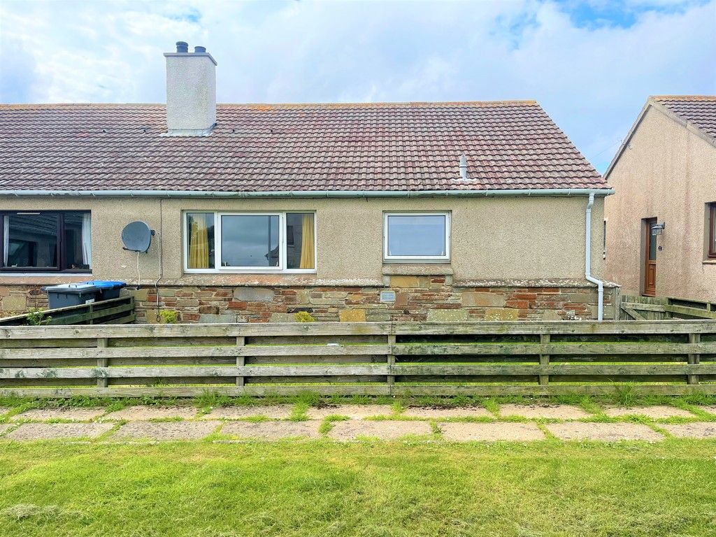 2 bed semidetached house for sale in Dwarick Place, Thurso