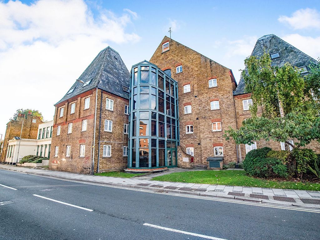 1 bed flat to rent in Flat 24 The Maltings Clifton Road, Gravesend