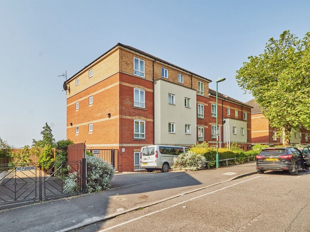 2 bed flat for sale in Cranmer Street, Mapperley Park, Nottingham NG3