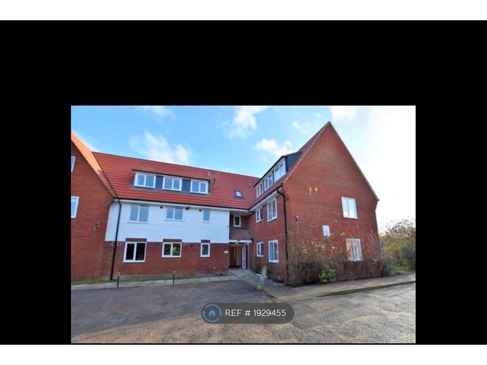 2 bed flat to rent in Littlecroft, South Woodham Ferrers, Chelmsford