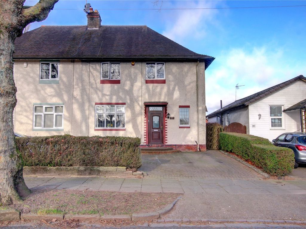 4 bed semidetached house for sale in Hawkesley Drive, Northfield