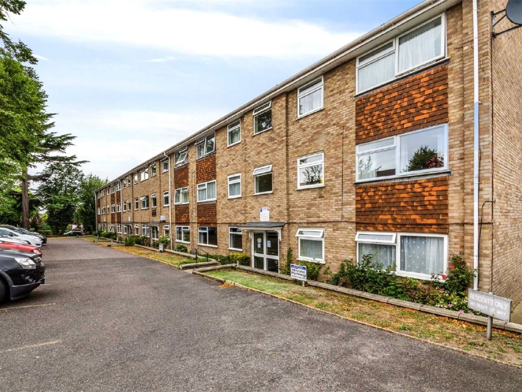 2 bed flat to rent in Grove Road, Sutton SM1, £1,500 pcm Zoopla
