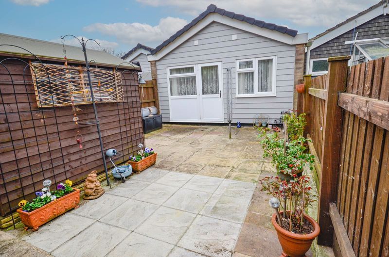 2 bed bungalow for sale in Cumber Drive, Brixham TQ5 Zoopla
