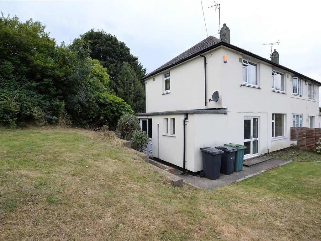 3 bed semidetached house for sale in Alderton Mount, Leeds, West