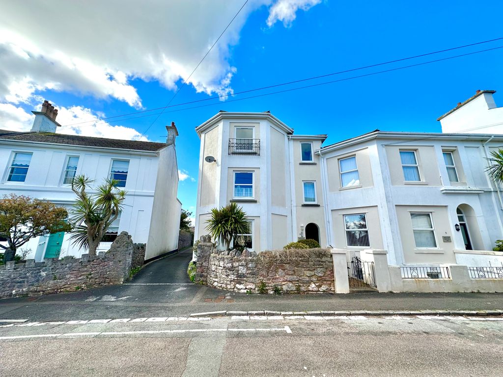 2 bed flat to rent in York Road, Torquay TQ1 Zoopla