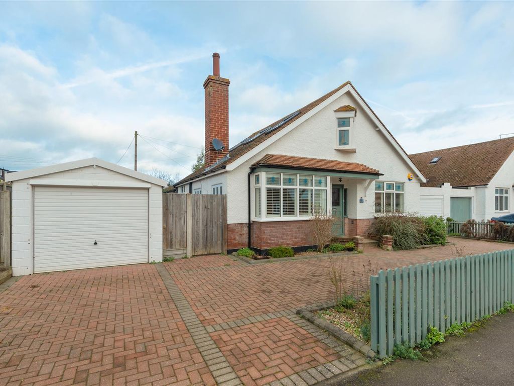 3 bed detached bungalow for sale in Queens Road, Tankerton, Whitstable CT5 Zoopla