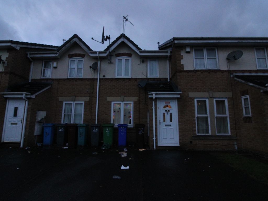 2 bed terraced house for sale in Mapledon Road, Manchester M9, £175,000