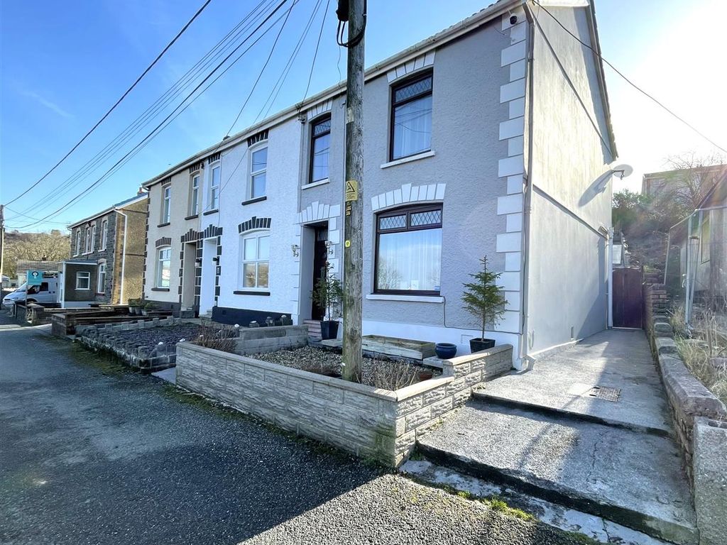 3 bed semidetached house for sale in Tyisha Road, Tumble, Llanelli