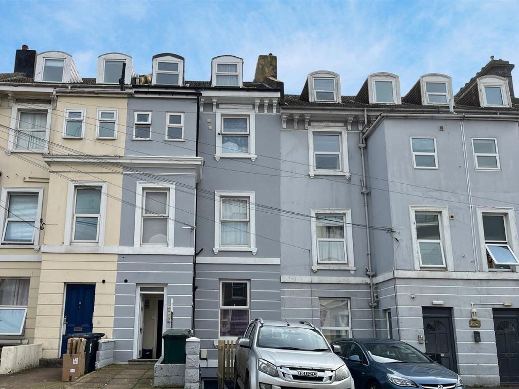 2 bed flat to rent in Devonshire Road, Hastings TN34, £950 pcm Zoopla