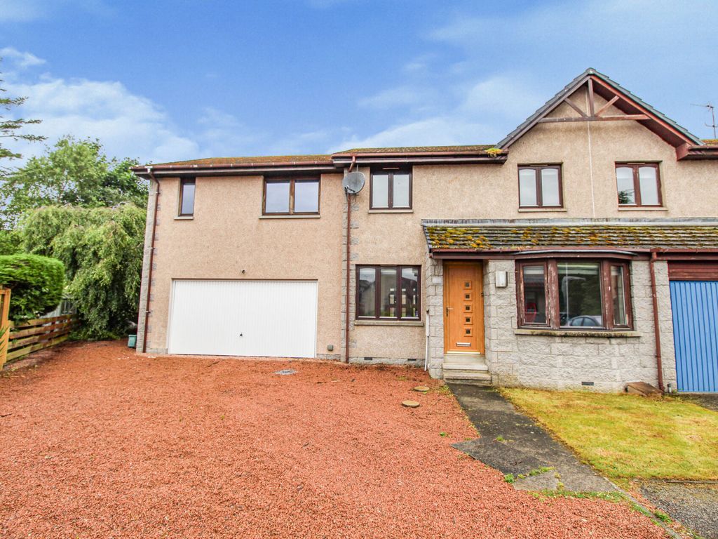5 bed semidetached house for sale in 3 Castle Wynd, Kintore