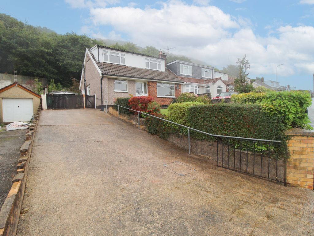 3 bed semidetached bungalow for sale in Whiterock Close, Graigwen
