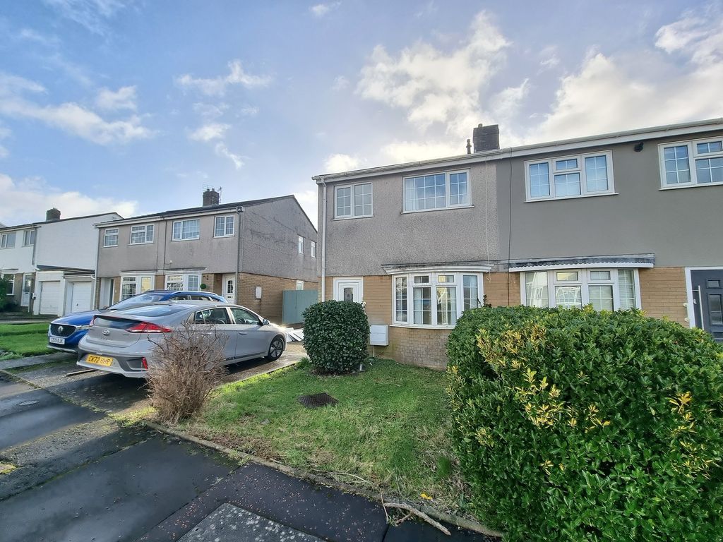 3 bed semidetached house to rent in Way, Brackla, Bridgend