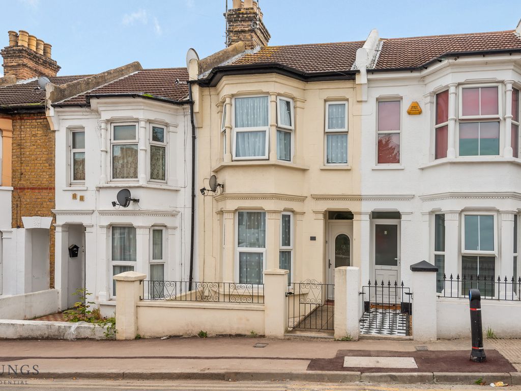 3 bed terraced house for sale in Hartington Road, SouthendOnSea SS1