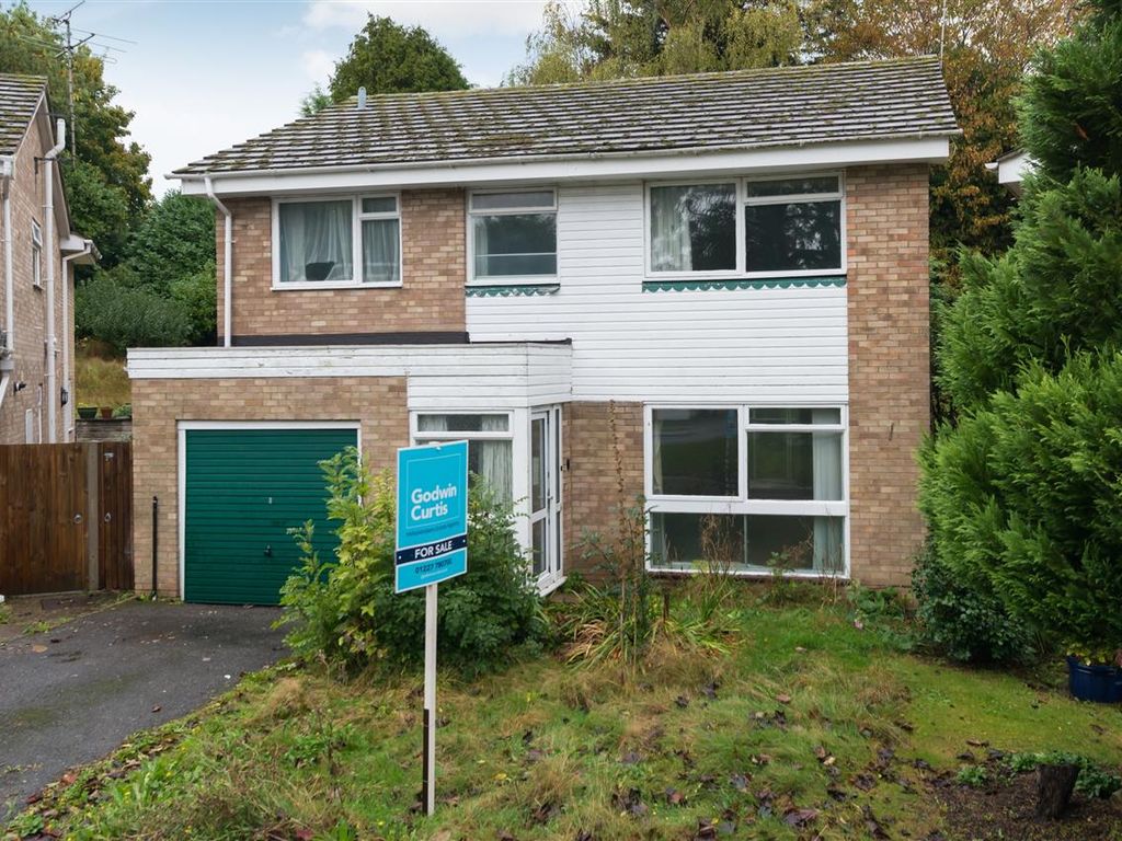 4 bed detached house for sale in Cherry Avenue, Canterbury CT2, £