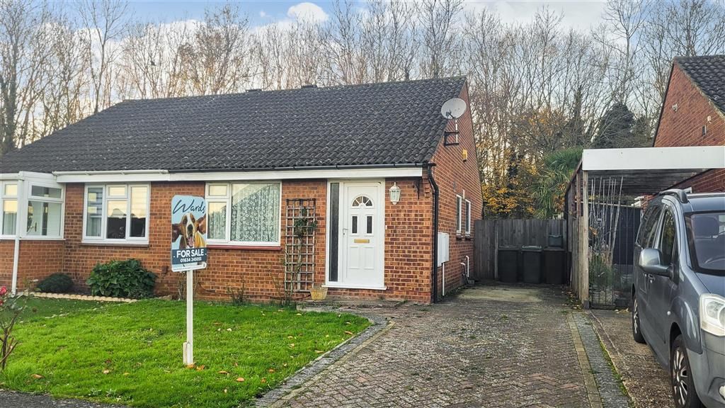 2 bed semidetached bungalow for sale in Gassons Road, Snodland, Kent