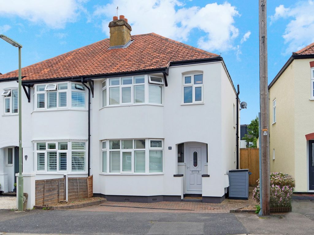 3 bed semidetached house for sale in Carmalt Gardens, Hersham Village