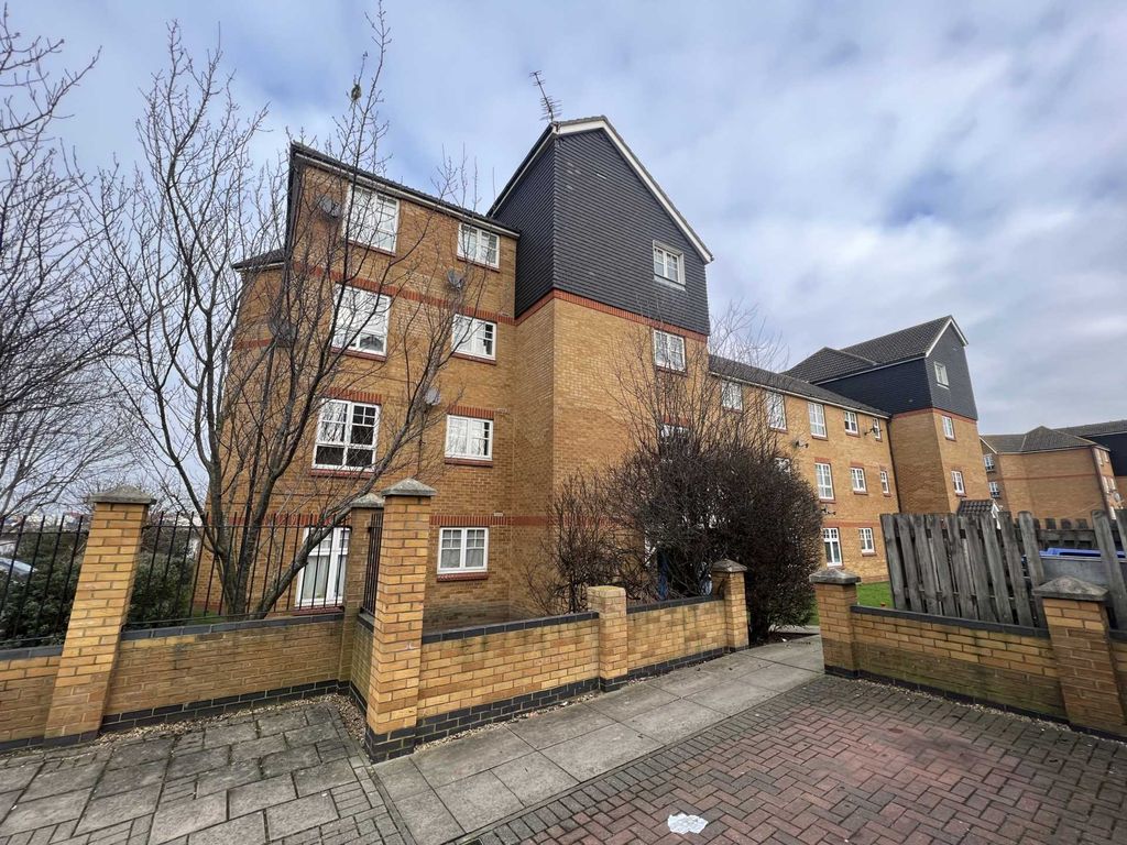 2 bed flat for sale in Greenhaven Drive, Thamesmead, London SE28 Zoopla
