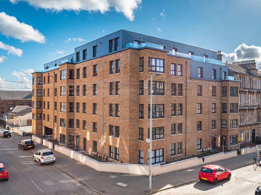 2 bed flat for sale in Finlay Drive, Dennistoun, Glasgow G31 Zoopla