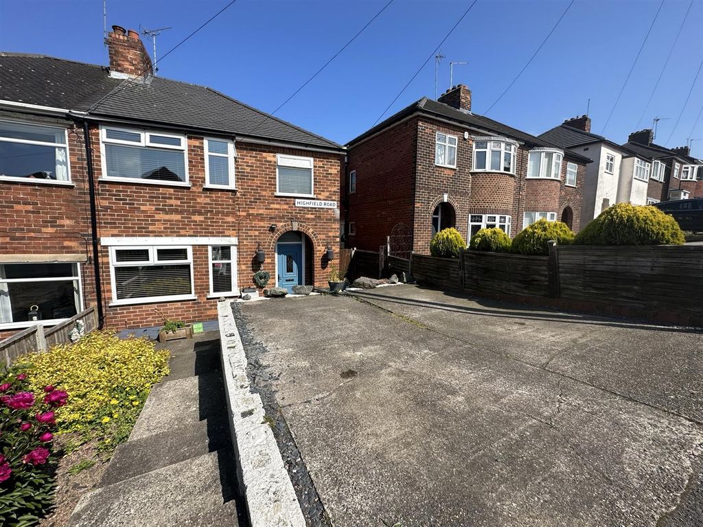 3 bed semidetached house for sale in Highfield Road, Swadlincote DE11