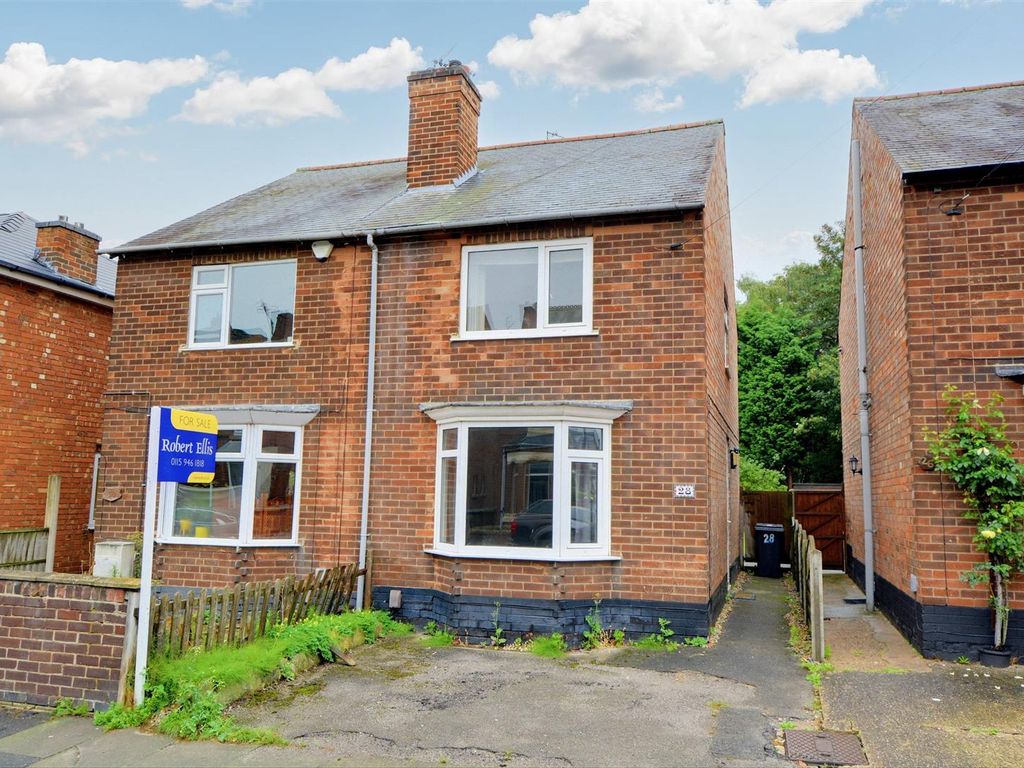 3 bed semidetached house for sale in Hawthorne Avenue, Long Eaton