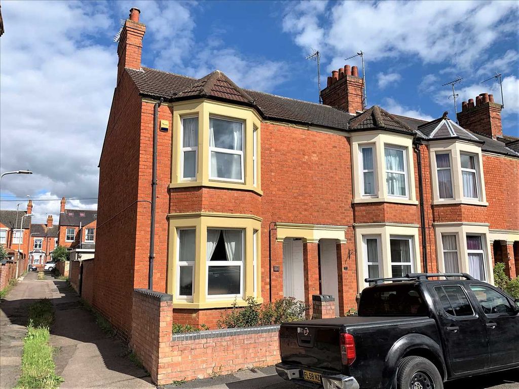 3 bed end terrace house for sale in Jersey Road, Wolverton, Milton