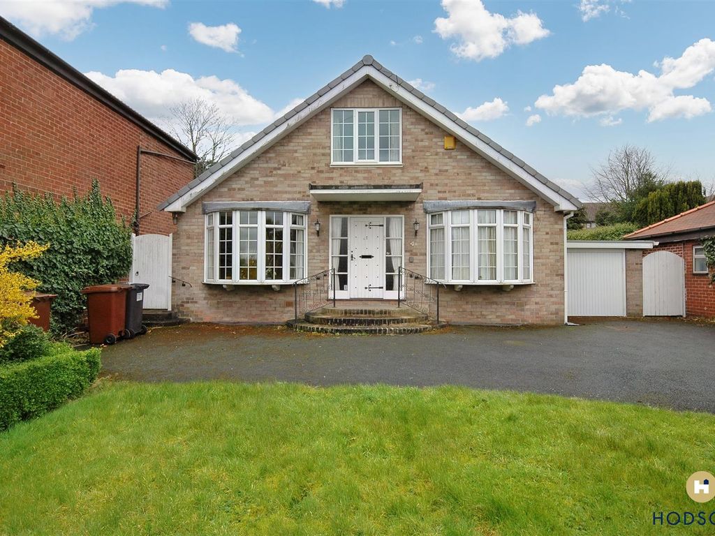 4 bed detached bungalow for sale in Applehaigh Lane, Notton, Wakefield