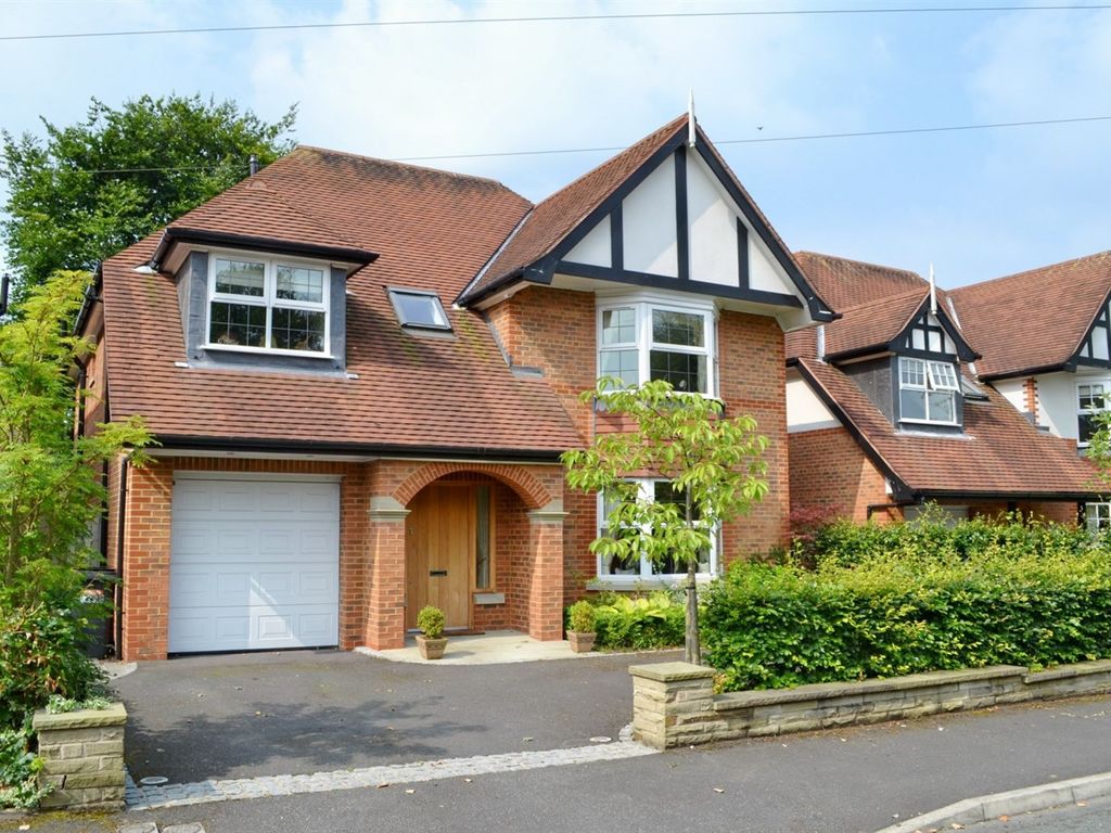 5 bed detached house for sale in College Close, Wilmslow SK9 Zoopla
