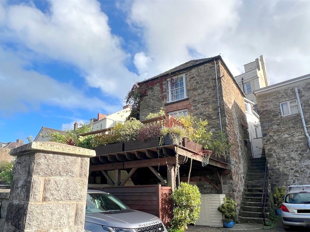 3 bed end terrace house for sale in Dark Street, Haverfordwest