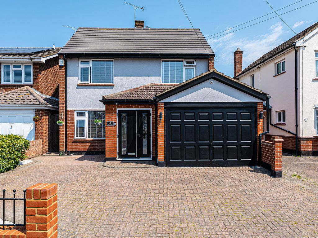 5 bed detached house for sale in Daws Heath Road, Benfleet SS7 Zoopla