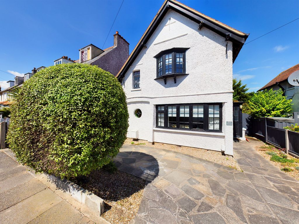 5 bed detached house for sale in Percy Avenue, Broadstairs CT10 Zoopla