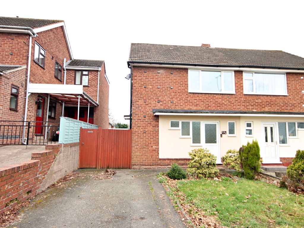 3 bed semi-detached house for sale in wilnecote lane, tamworth, staffordshire b77
