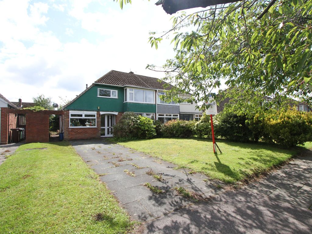 3 bed semidetached house for sale in Alexandra Road, AshtonIn
