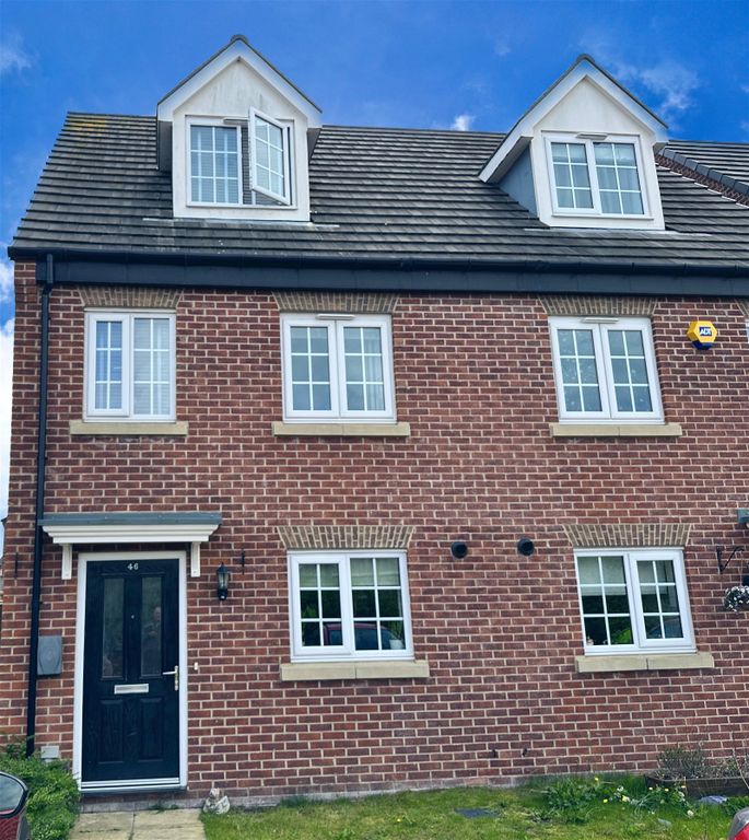 3 bed town house for sale in Alder Crescent, Normanton, Wakefield, West