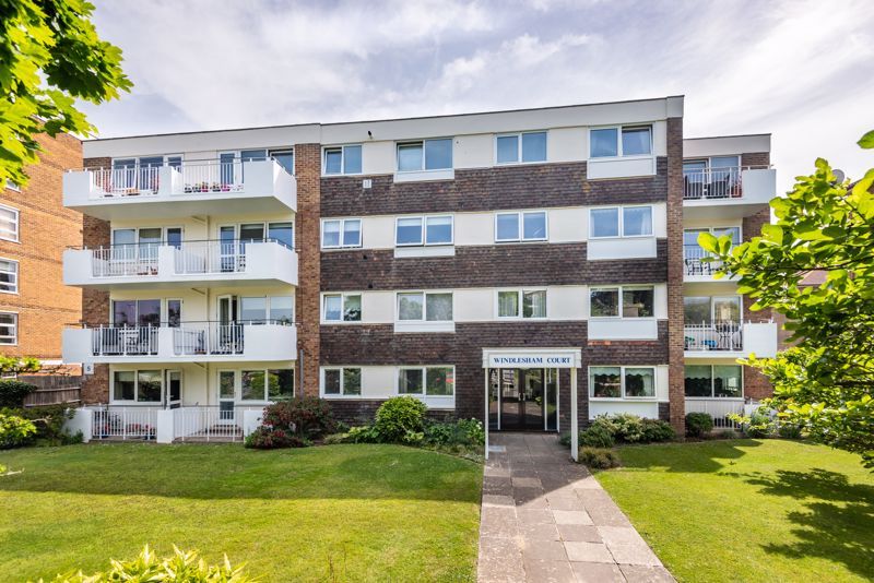 2 bed flat for sale in Grand Avenue, Worthing BN11 Zoopla
