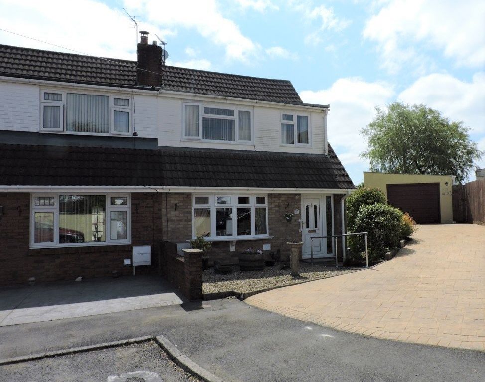 3 bed semidetached house for sale in Teglan Park, Tycroes, Ammanford