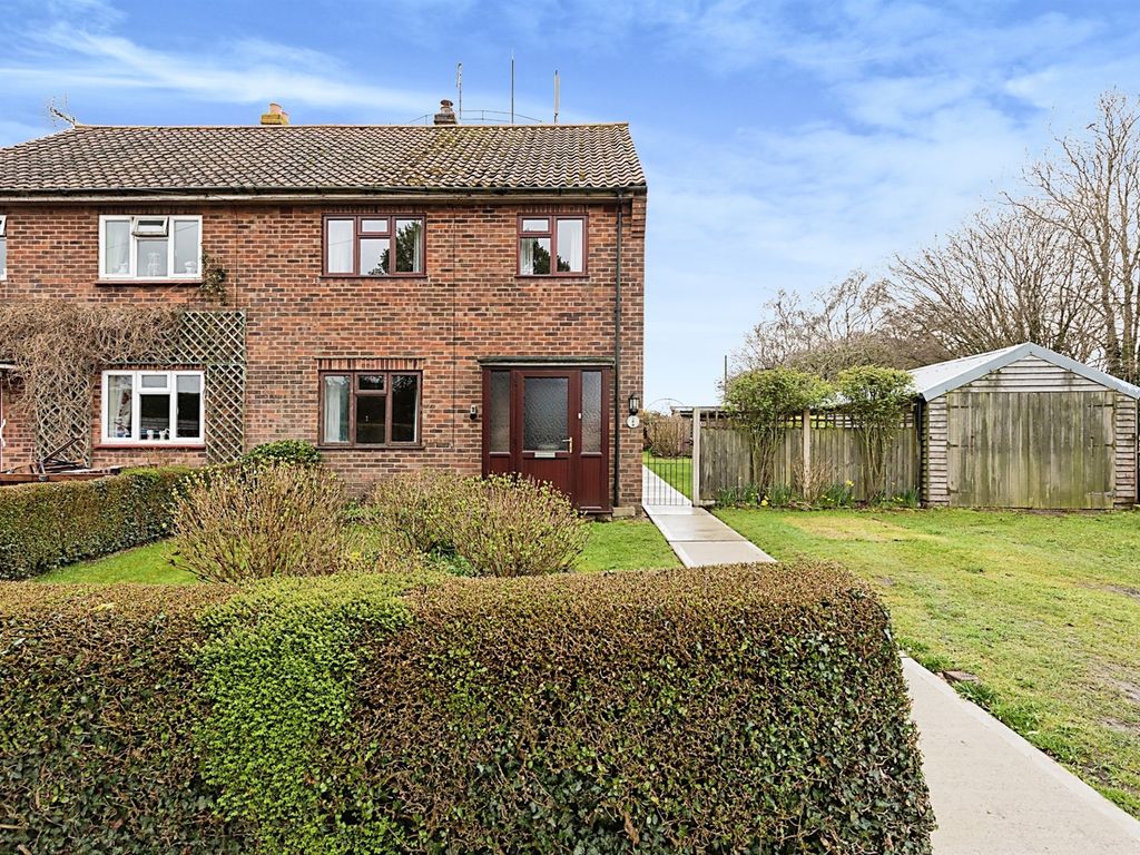 3 bed semidetached house for sale in School Lane, Baconsthorpe, Holt