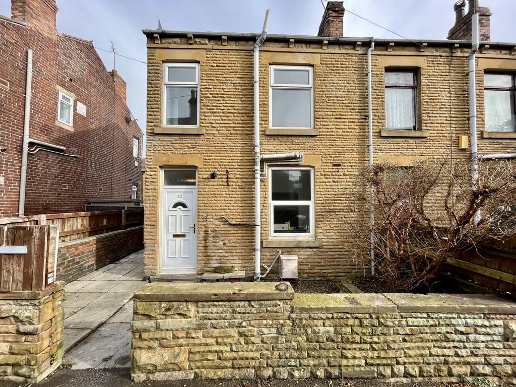 2 bed terraced house to rent in Airedale Terrace, Morley, Leeds LS27, £