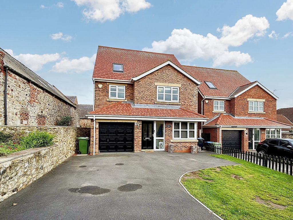 6 bed detached house for sale in Blue House Court, Blackhall Colliery, Hartlepool TS27, £279,999