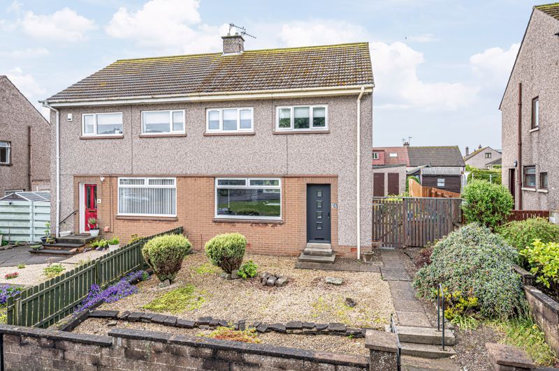 3 bed villa for sale in Forth Park Gardens, Kirkcaldy KY2, £194,950