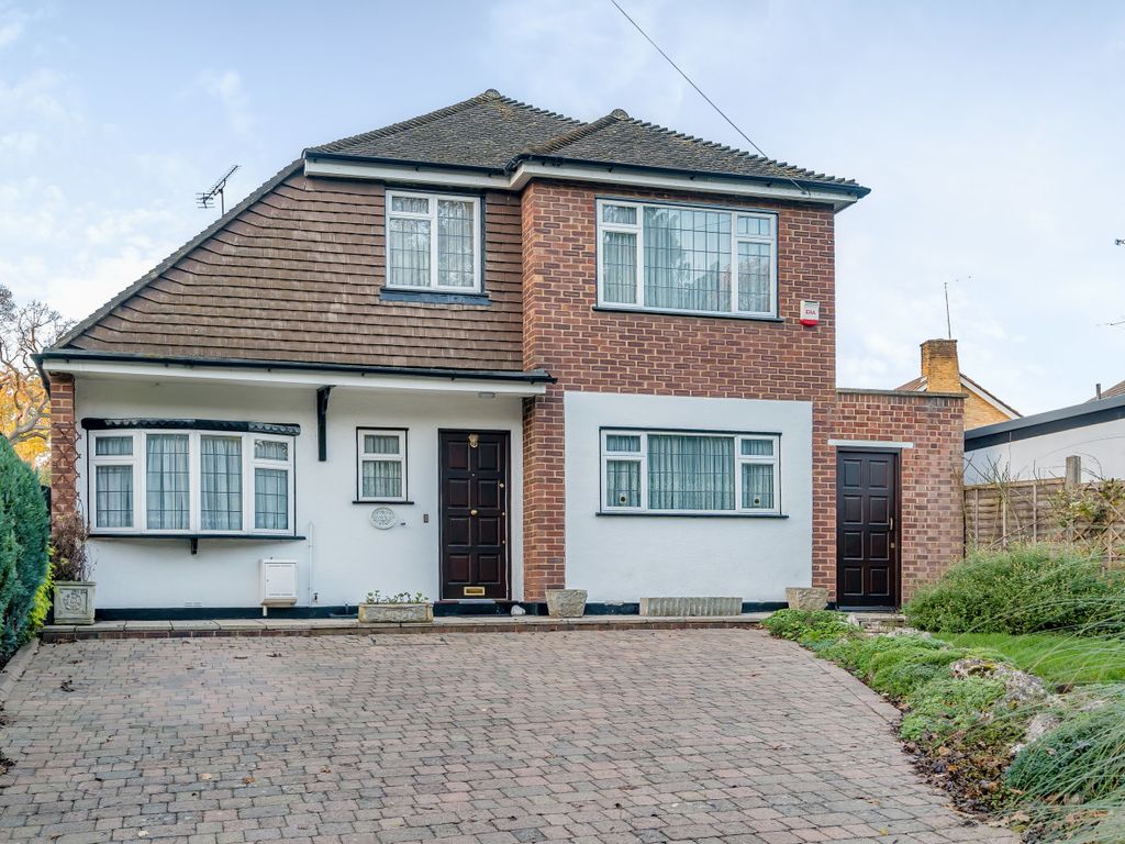 4 bed detached house for sale in High Road Eastcote, Pinner, Middlesex