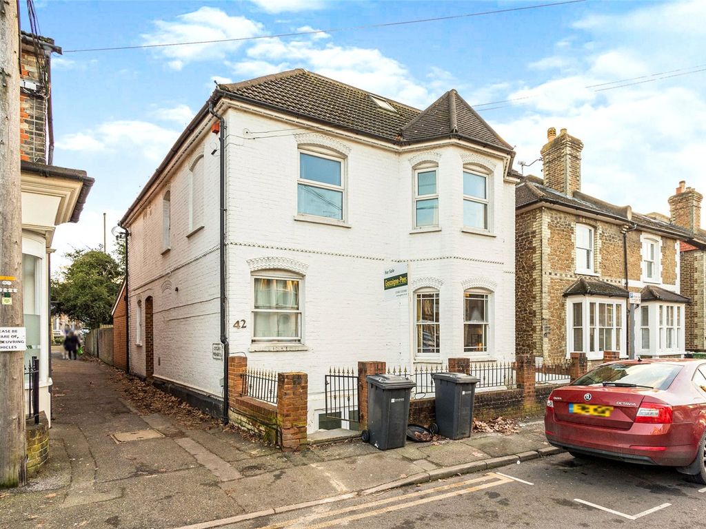 1 bed flat for sale in Church Road, Guildford, Surrey GU1 Zoopla