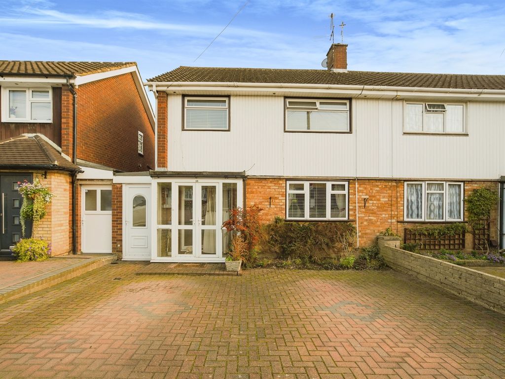 3 bed end terrace house for sale in Moor View, Watford WD18, £500,000